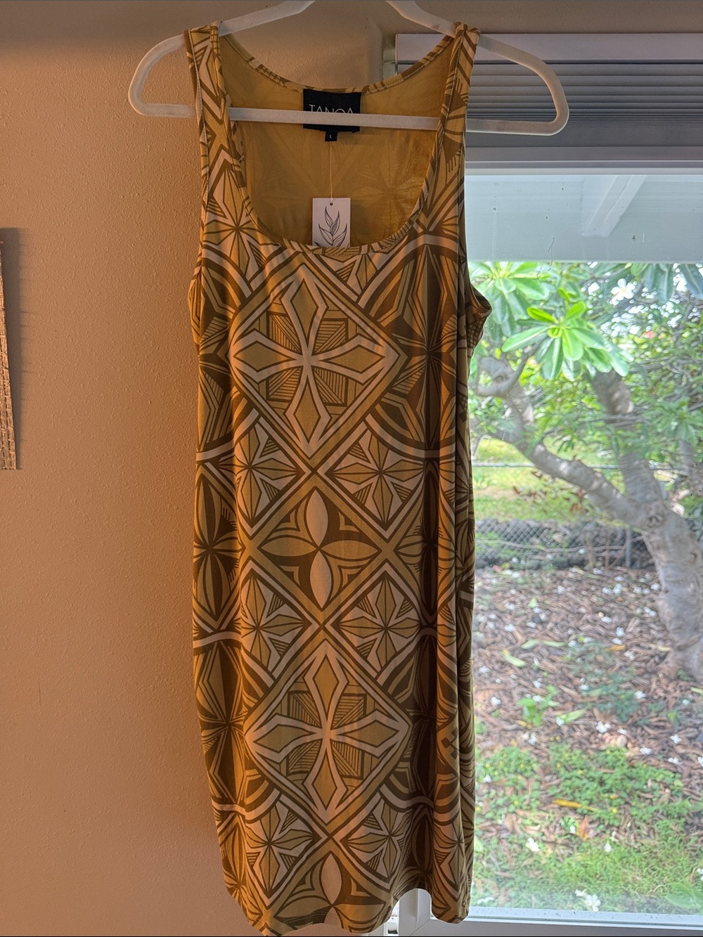 NWT! Tanoa Sleeveless Midi Dress